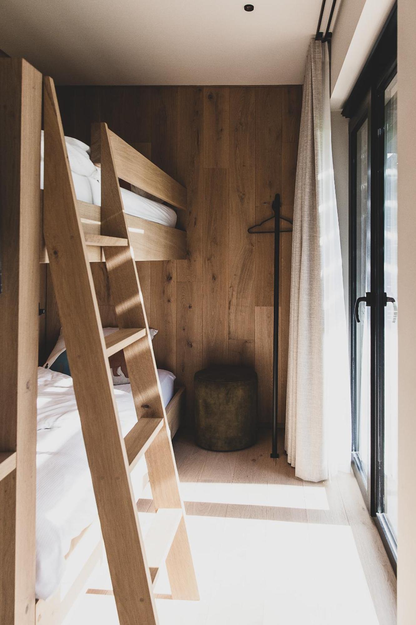 Wood Hotel